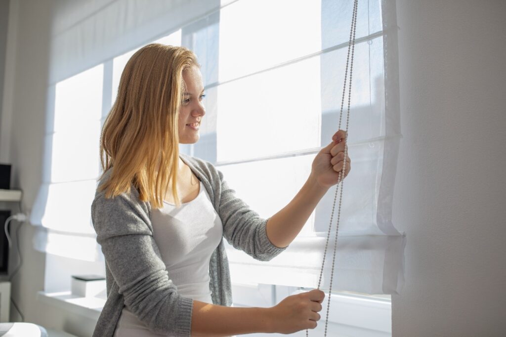 shut blinds to keep home cool